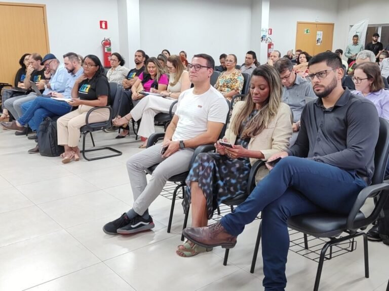 Palomas discute Plano de Desenvolvimento Institucional da UFT em debate com a prefeitura – Diário do Tocantins