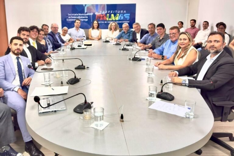 Prefeito de Palmas Recebe Comitiva de Empresários Europeus e Conhece Modelo de Instituição para Idosos