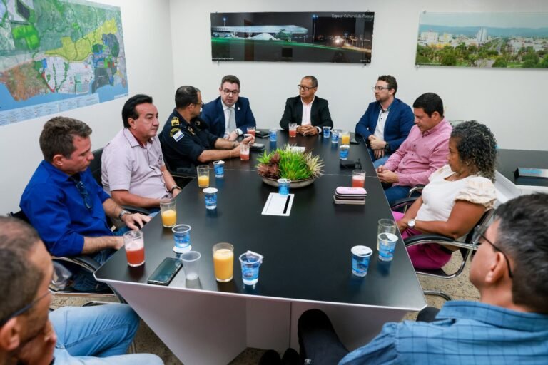 Prefeitura de Palmas reúne sindicatos de servidores em encontro marcado por diálogo transparente
