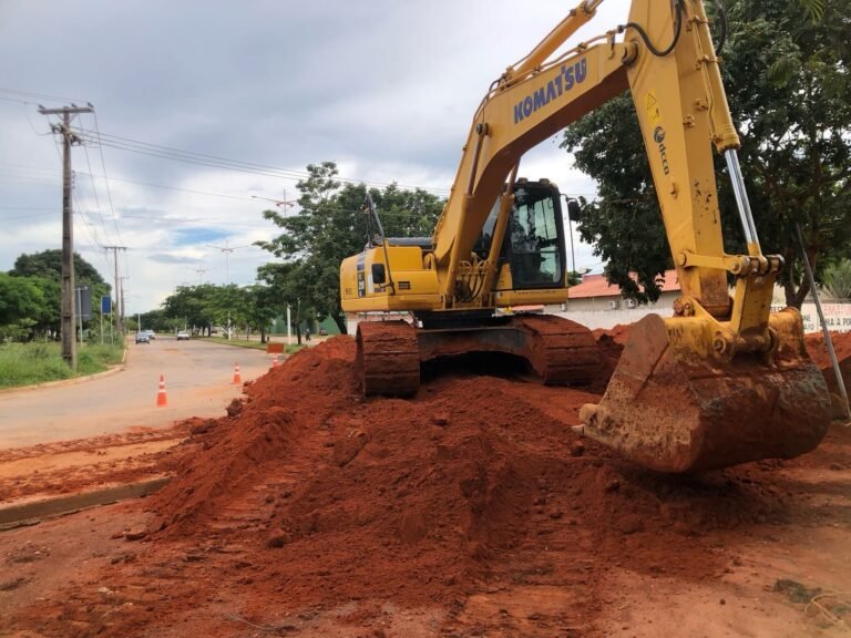 Reinício das obras de drenagem e pavimentação na LO-21 em Palmas