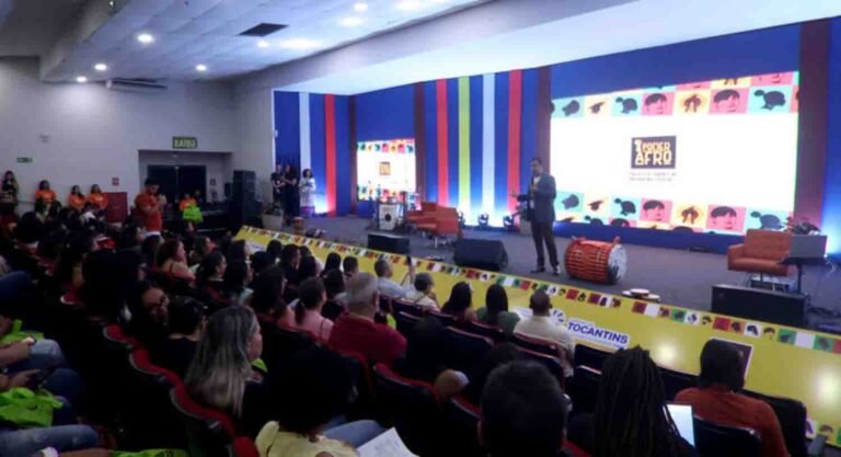 Tocantins reúne educadores de todos os municípios em encontro presencial sobre Educação Antirracista