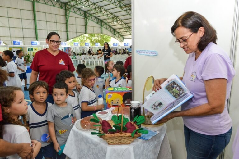 Iniciativa ‘Descasque Mais e Desembale Menos’ promove hábitos saudáveis na alimentação escolar de Palmas